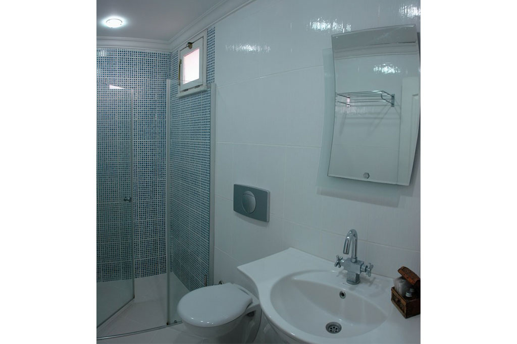 Otel Deniz - Ayvalık Cunda Adası Oda Resimleri